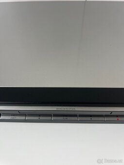 Bang & Olufsen B&W - 8