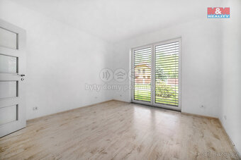 Prodej rodinného domu, 893 m², Helvíkovice - 8
