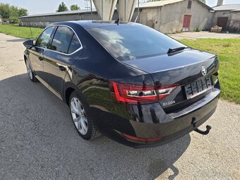 Škoda Superb - 8
