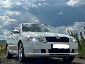 Škoda Octavia 1.8 TSI TOP - 8