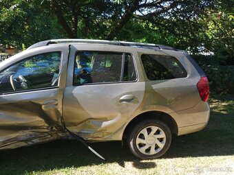 Dacia Logan na náhradní díly - 8