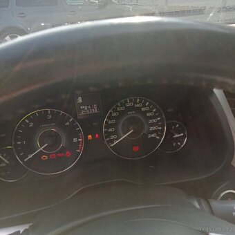 Subaru Legacy 2.0 TDI 2011 - 8