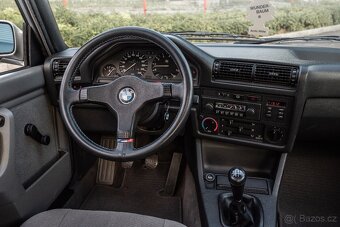 BMW E30 320i - 8