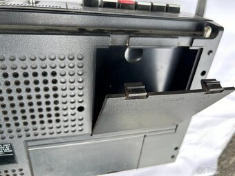 radiomagnetofon Sharp - 8