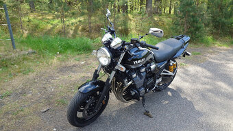 Yamaha XJR 1300 - 8