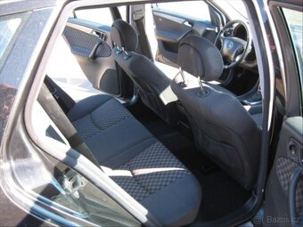 Mercedes-Benz W203 C 220 CDI Avantgarde - 8