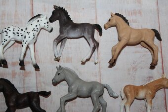 Figurky koní Schleich VII - 8