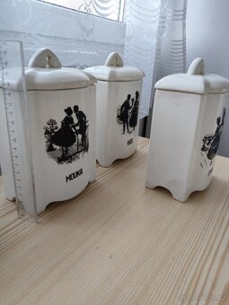 Kořenky a nádoby - 8