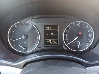 Škoda Octavia 1.4 Tsi - 8