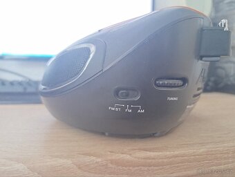 Radio CD/MP3 a USB/MP3 - 8