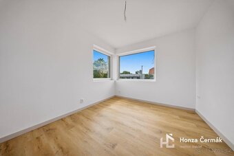 Prodej nadstandardního domu v obci Padochov - Oslavany - 8