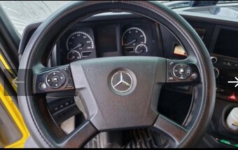 Mercedes Benz Arocs  1843 - 8