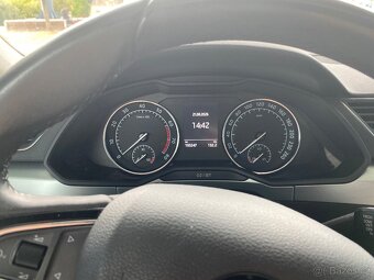 Škoda Superb - 8