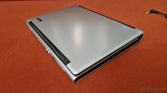 Historický notebook Acer TravelMate 3002 - 8