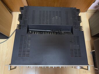 Rotel - 8