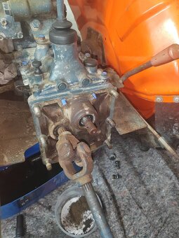 SERVIS JAPONSKÝCH MALOTRAKTORŮ - 8