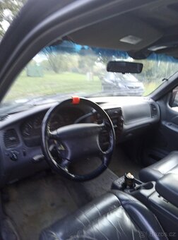 Ford Explorer 2001 - 8