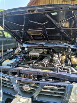 Nissan Patrol 4x4 Y61 2,8 TD - 8