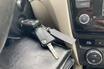 Škoda Octavia kombi 3 4x4 2.0TDI 110KW 2.maj serv kniha - 8
