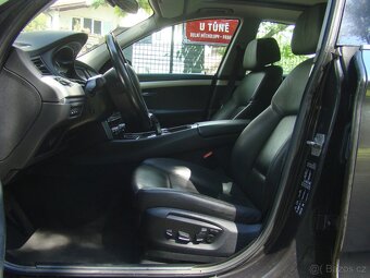 BMW Řada 5 530d GT xDrive PANORAMA LED - 8