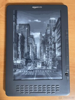 Amazon Kindle DX Graphite - 8