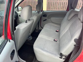 Dacia Logan MCV 2010 - 8