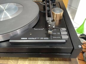 gramofon Yamaha PF 800 - 8