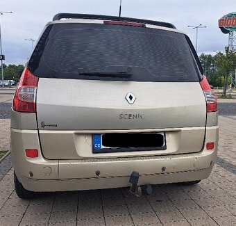 Renault Grand Scénic - 8