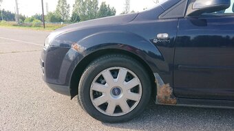 Ford Focus kombi r. 2007 - 8