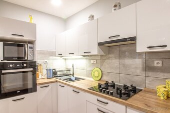 Vícegerační rodinný dům v Petrovicích u Jablonného v Podj. - 8
