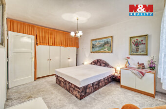 Prodej bytu 2+1, 77 m², Ostrov, ul. Komenského - 8