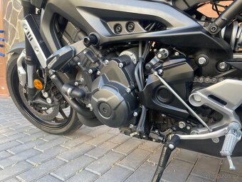 Yamaha XSR 900 2018 - 8