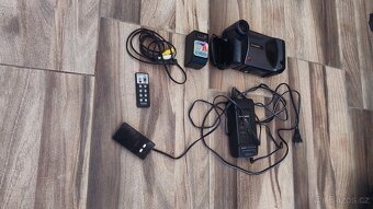 Prodám kameru Sharp - 8