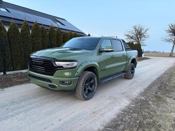 Dodge Ram 1500 motor 5.7 HEMI rok 2022 - 8