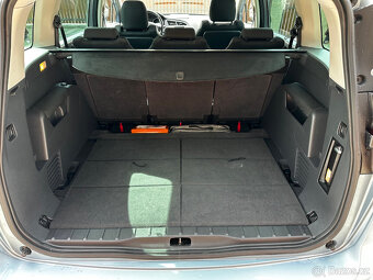 Peugeot 5008 1.6 16v - 103 tis km - 7 míst - 8
