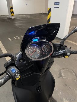 Prodám skútr Malaguti Centro 160 i – 10 kW - 8