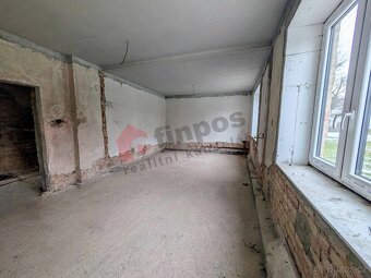 RD se započatou rekonstrukcí v obci Nepolisy - 8