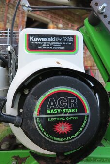Lištová sekačka VIKING s motorem Kawasaki FA 210 - 8
