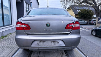 Vůz na náhradní díly Škoda Superb 2 sedan 2009 CBBB KPS LF8H - 8