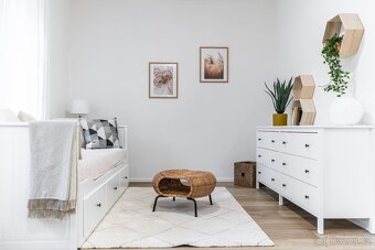 Pronájem bytu 1+kk s možností venkovního posezení / Po reko - 8