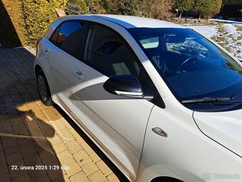 Kia Rio - 8