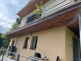 Zrekonstruovaný moderně dům v chráněné oblasti - 8