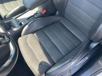NEbouraný VW GOLF 7 combi 2.0TDI 110kW, 6r., NAVI, HIGHLINE - 8