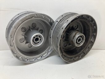 PÍSKOVÁNÍ/LAKOVÁNÍ - 8