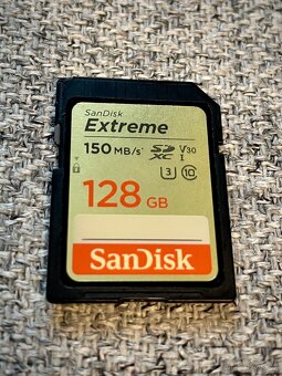 Sony A7R iii + fe 28-70 3,5-5,6 - 8