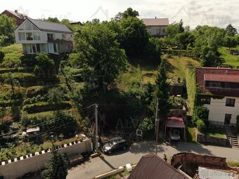 Prodej stavebního pozemku 589 m² pro stavbu RD v obci Vel... - 8
