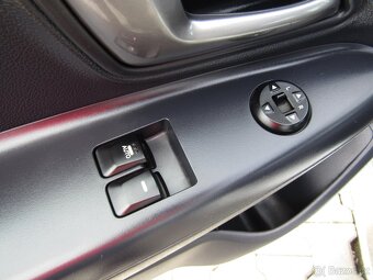 Kia Rio 1.1CRDi , 55 kW nafta, 2012 - 8
