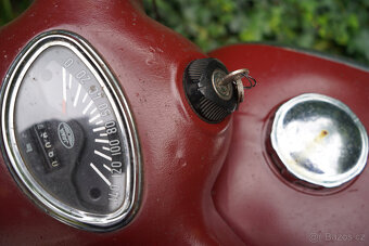 JAWA 250/592, typ 559. - 8