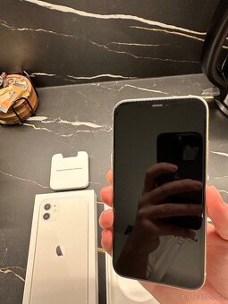 iPhone 11 64gb + příslušenství - 8