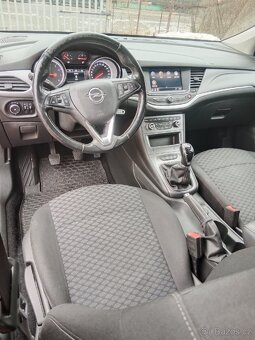 Prodej Opel Astra 1.2 Turbo 81 kW - 8